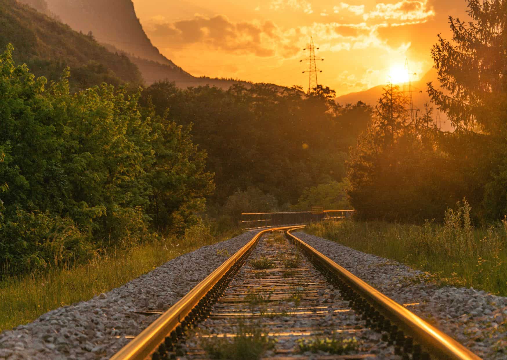 10 Most Epic Train Journeys in the World That You Need To Experience 10 The Eastern & Oriental Express (Southeast Asia)