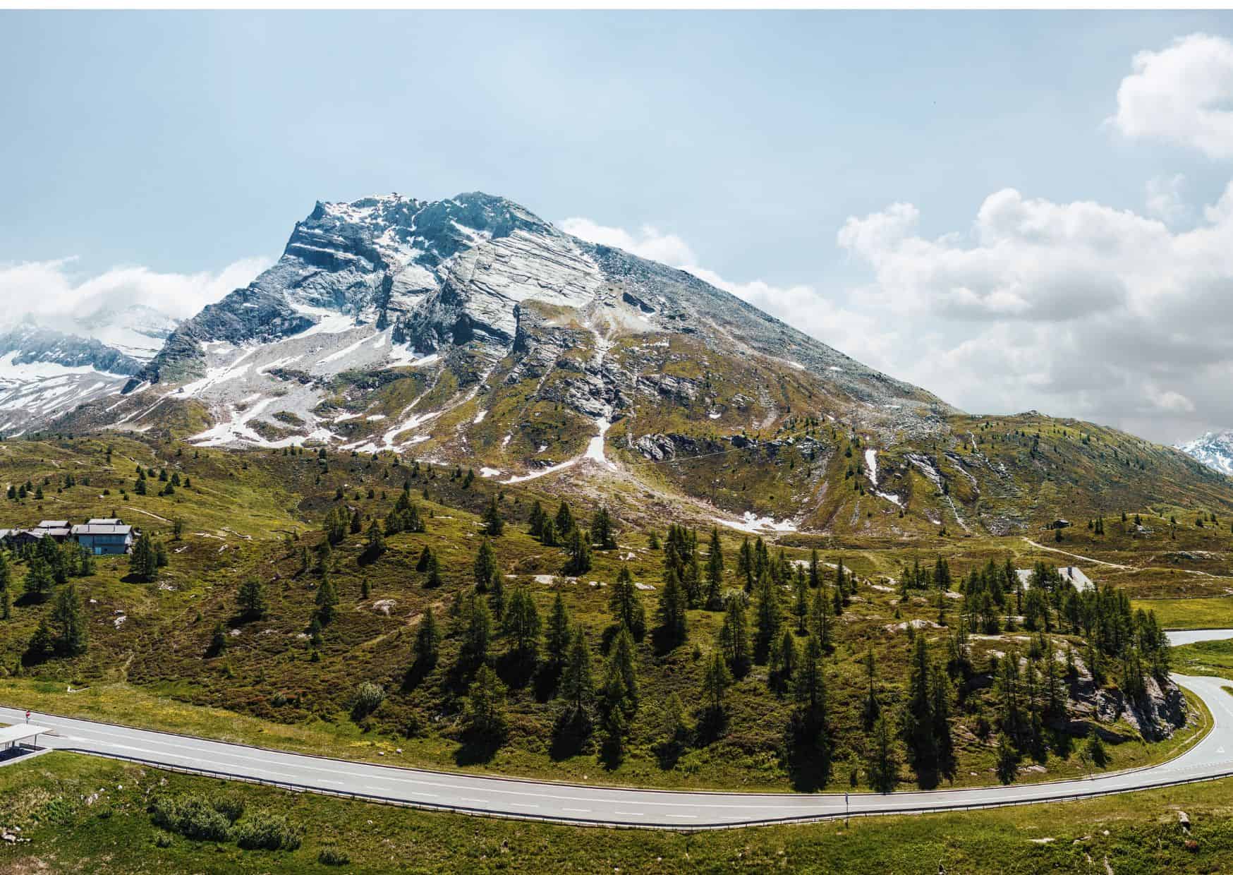 10 Most Epic Train Journeys in the World That You Need To Experience 4 The Venice Simplon-Orient-Express (Europe)
