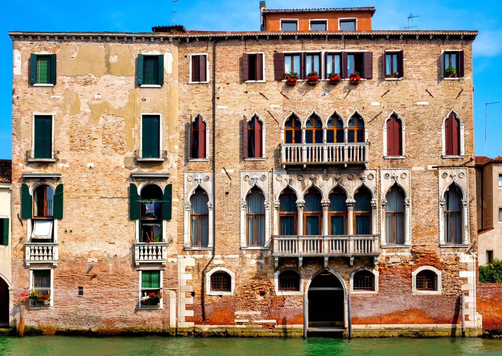 Venice secret canals Rio della Misericordia