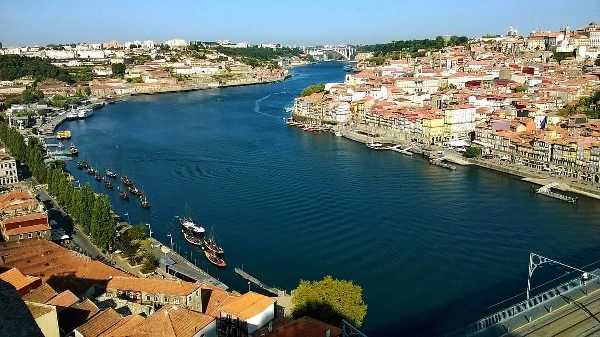 10 Hidden Porto Viewpoints Only Locals Know About 6 image 4