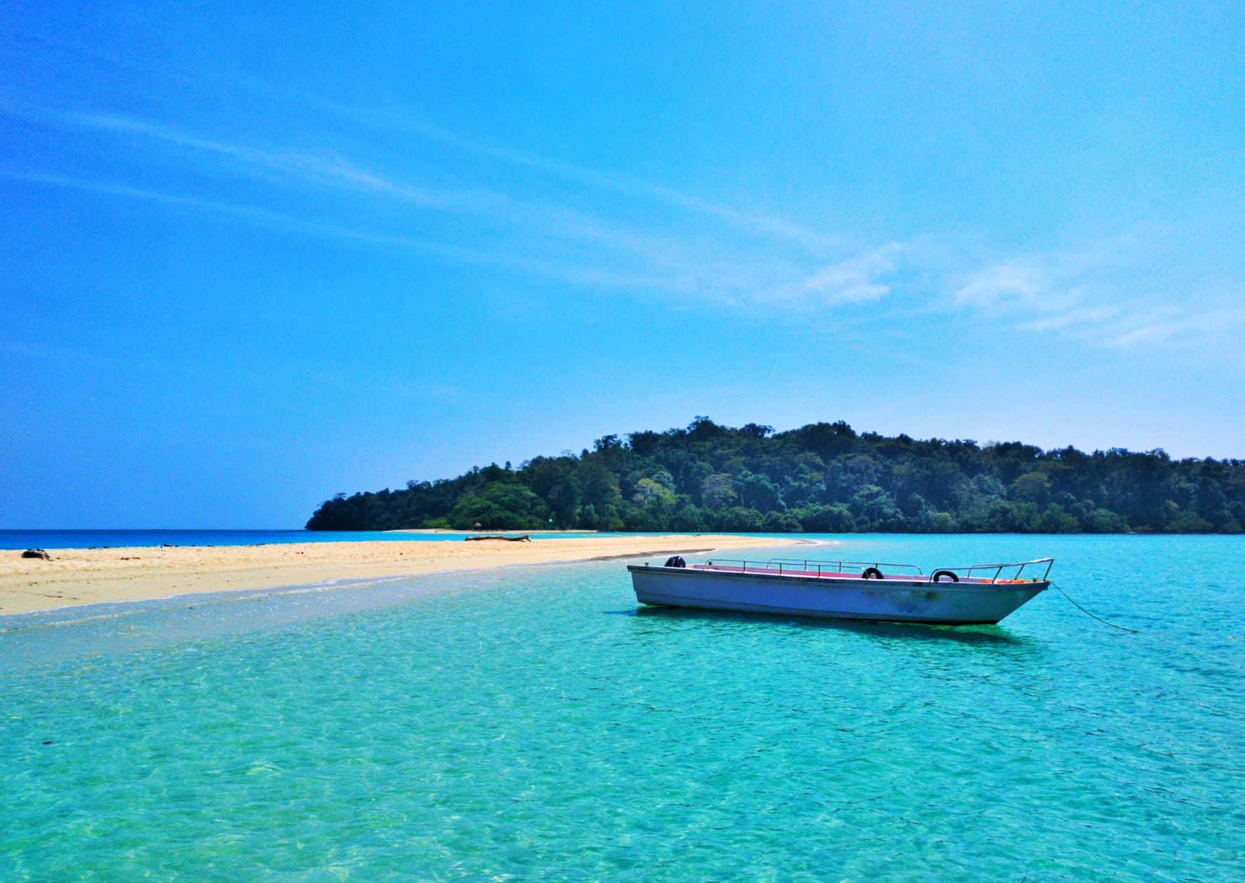 The Maldives Is Overrated: 12 Asian Alternatives You’ll Love More 6 Forget About the Maldives in Asia and Visit These Places Instead, Alternatives to visit Maldives
