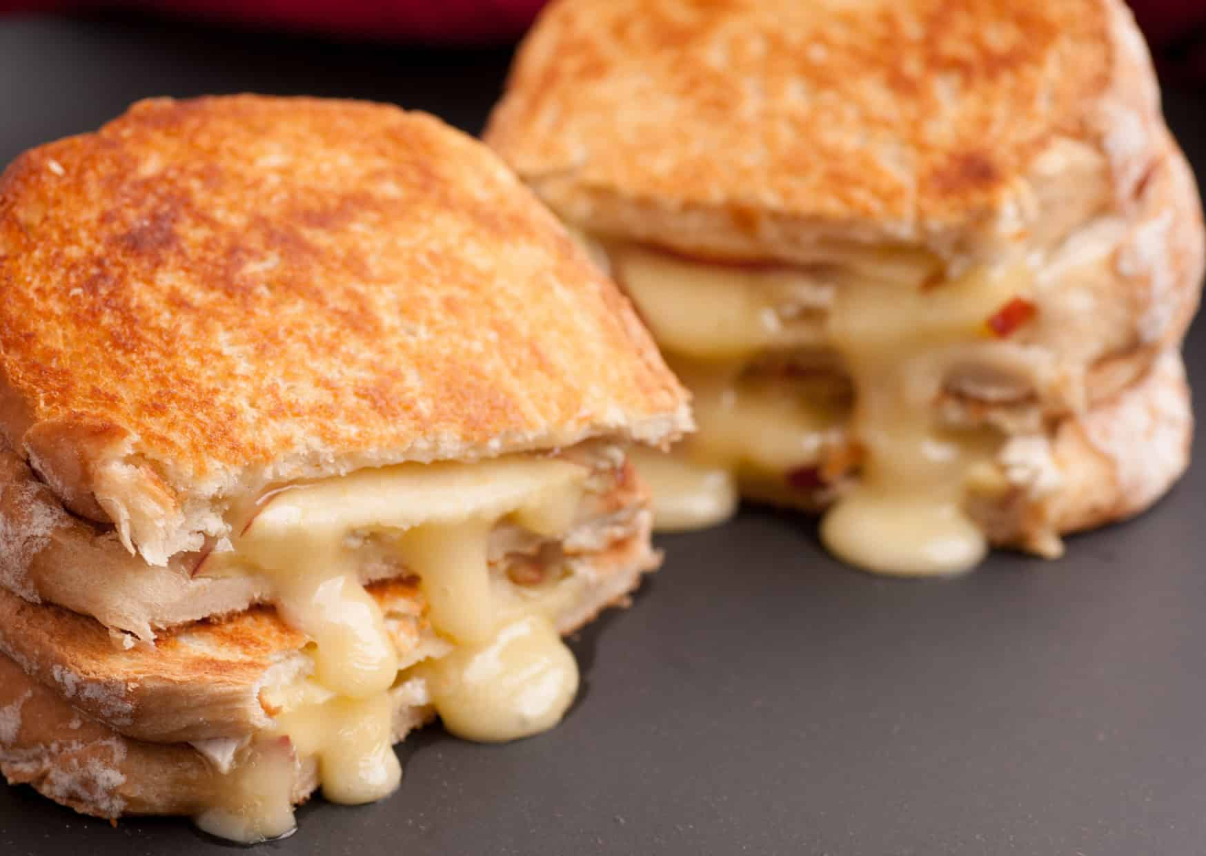 Brie Vs Camembert: Best Cheese and Recipe Guide 4 Brie and Apple Grilled Cheese
