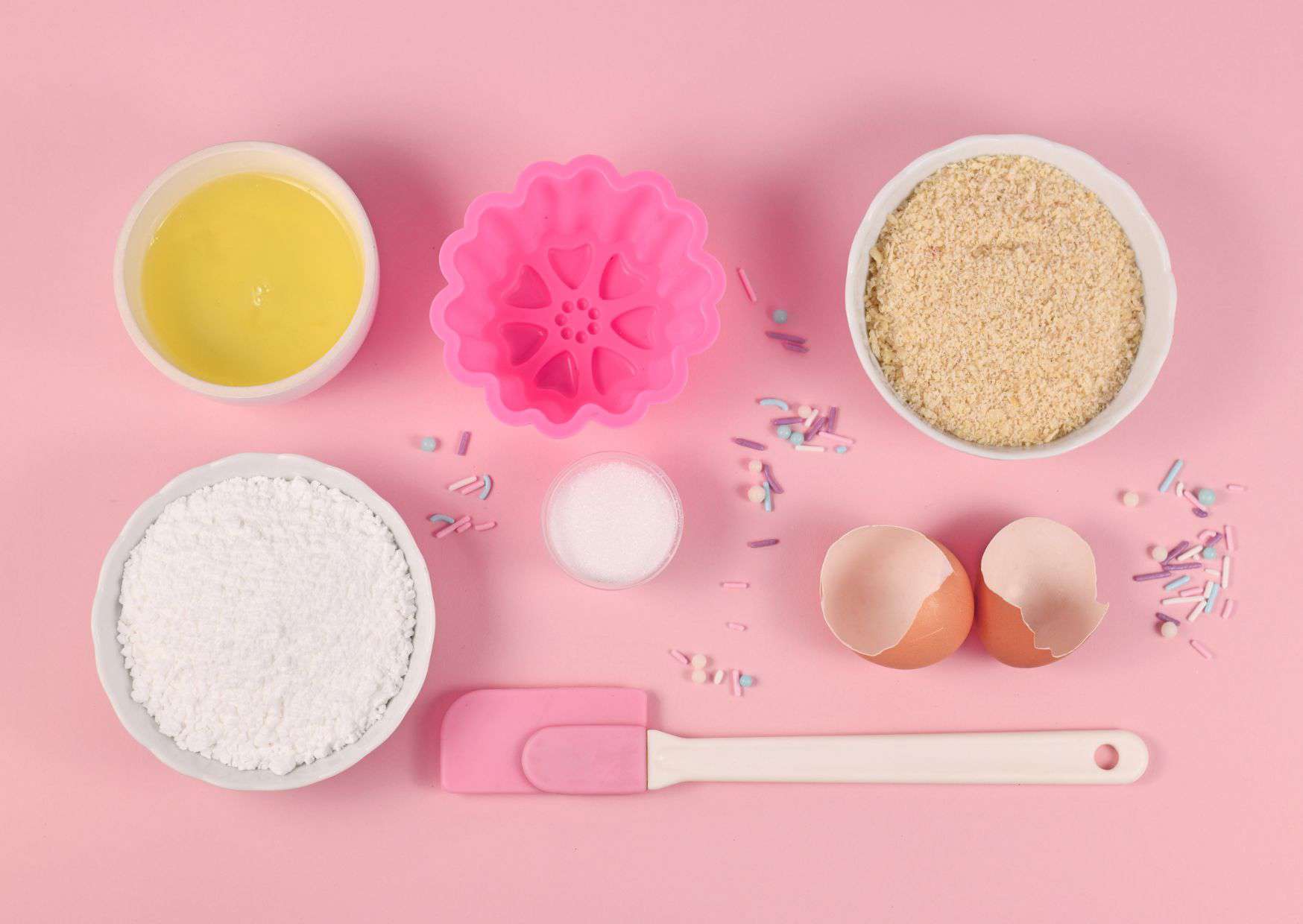 This French Macaron Recipe Will Make You Feel Like A Parisian Baker 2 How To Make French Macaroons (Recipe Guide)