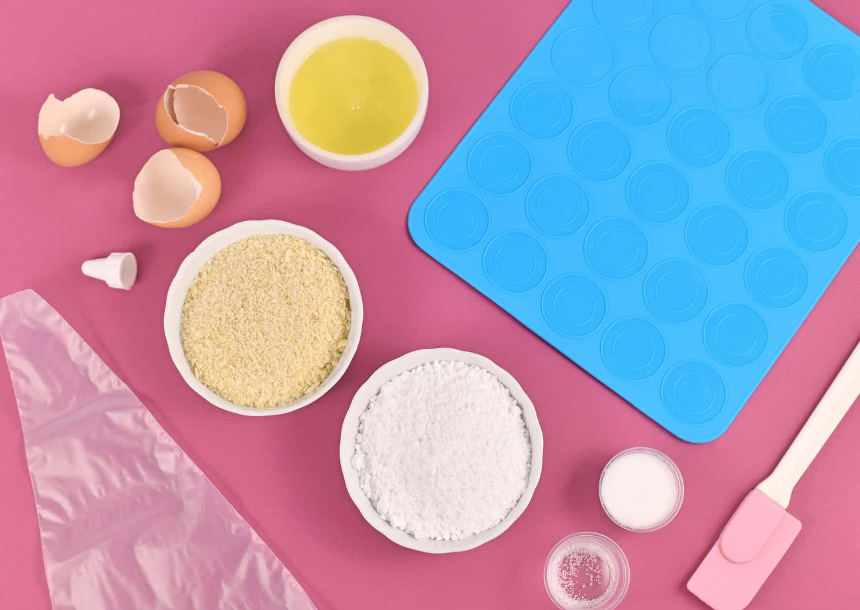 This French Macaron Recipe Will Make You Feel Like A Parisian Baker 3 How To Make French Macaroons (Recipe Guide)