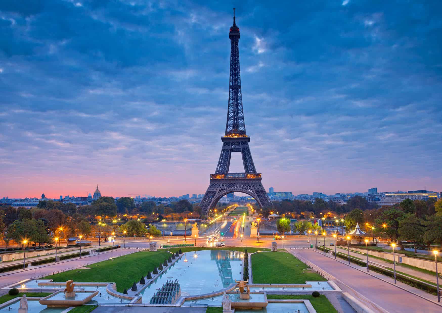 Don’t Do This in France: 24 Things not to do in France