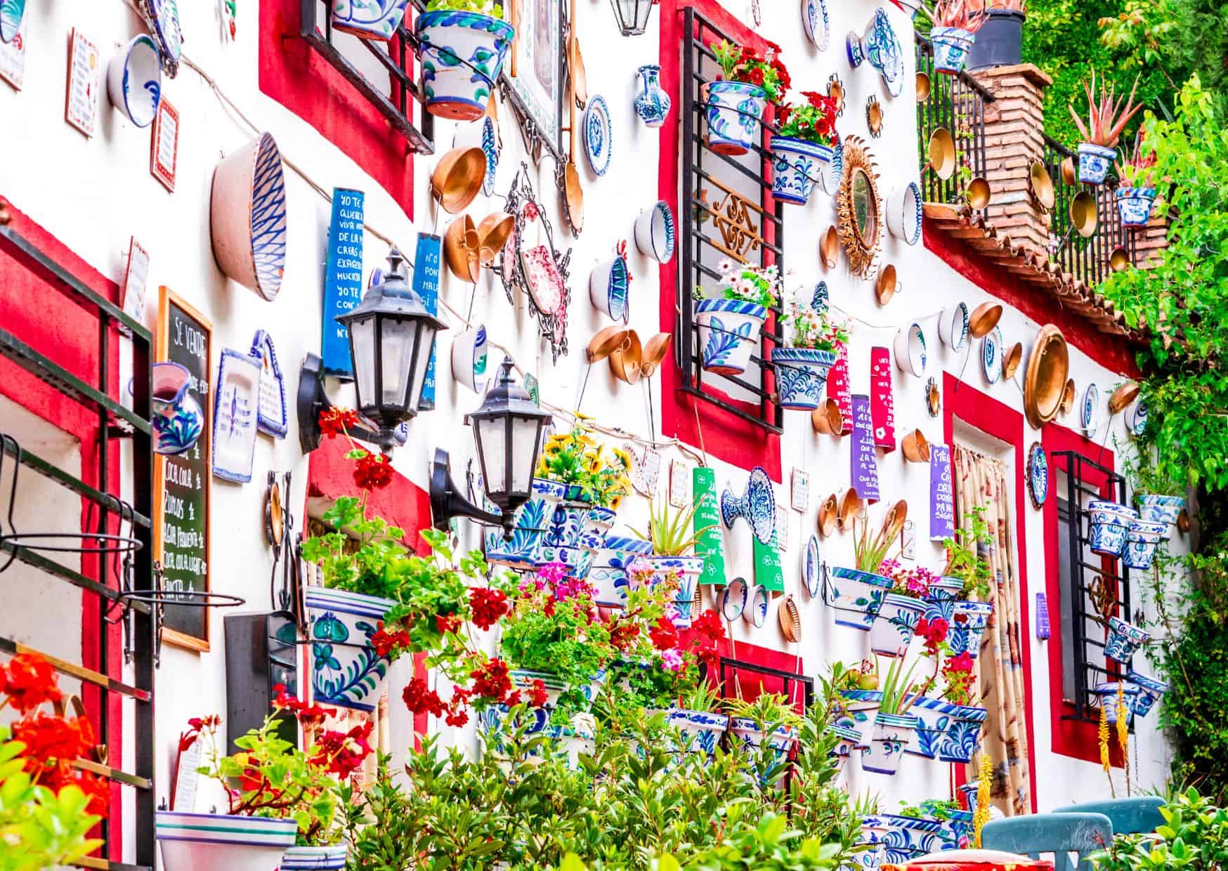 Most Popular Places To Visit In Spain: Best Things to Know Before Visiting Granada Spain 7 Most Popular Places To Visit In Spain: Best Things to Know Before Visiting Granada Spain
