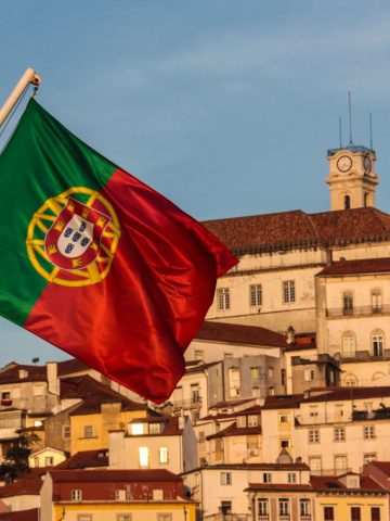 How to Not Look Like a Tourist in Portugal, Don't Do This in Portugal: 15 Things not to do in Portugal