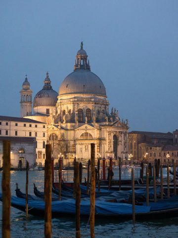 living in venice on a 2000 budget 3