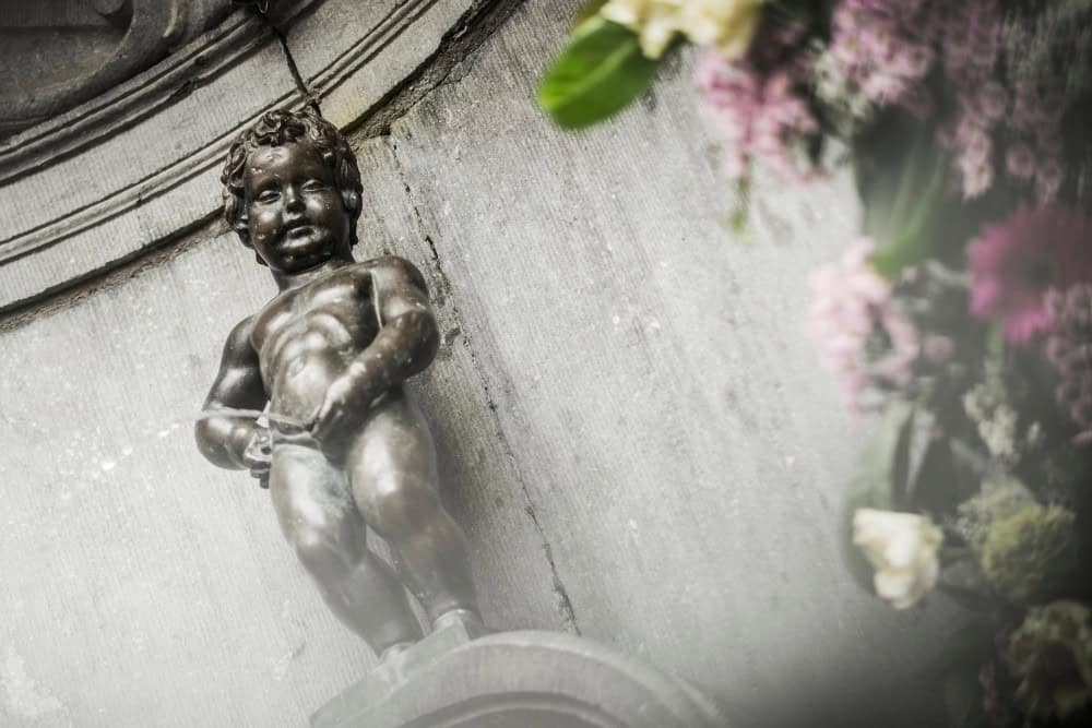 13 Tourist Traps Europeans Never Visit Manneken Pis Brussels