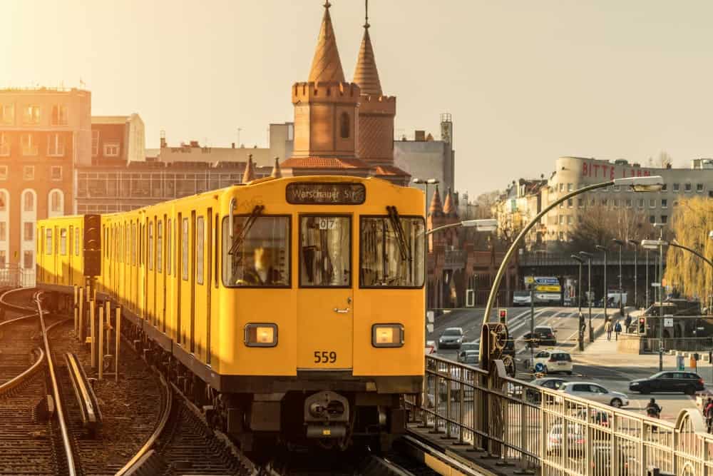 16 Things Europeans Stubbornly Refuse to Change (That Make Americans Question Everything About Modern Life) 5 16 Things Europeans Stubbornly Refuse to Change 8
