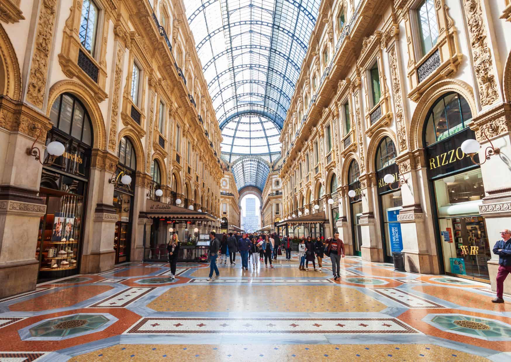15 Most Popular Tourist Traps in Italy And How To Avoid Them 9 Milan’s Galleria Vittorio Emanuele II