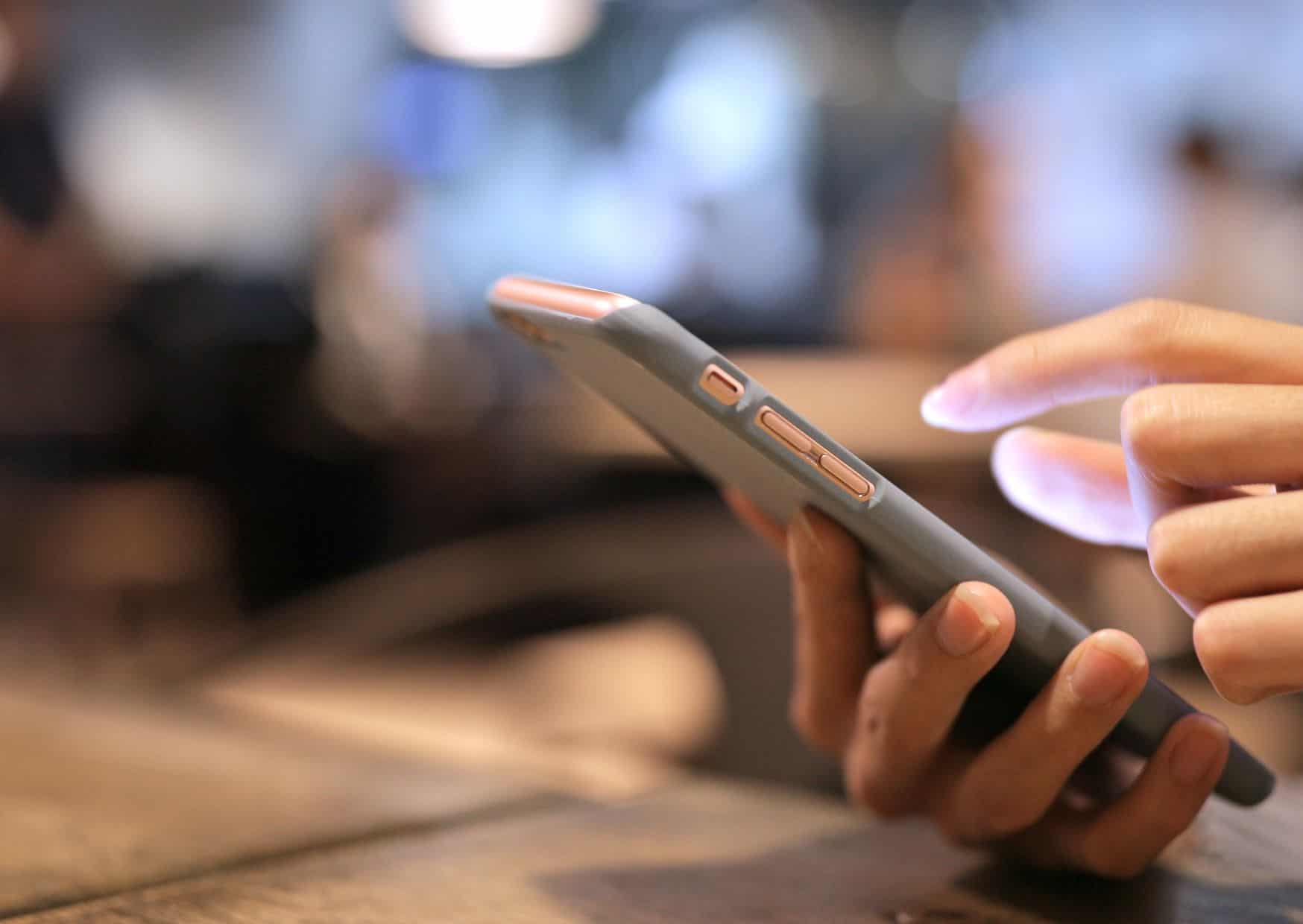15 'Rude' Restaurant Habits Americans Can't Stop Doing in Europe