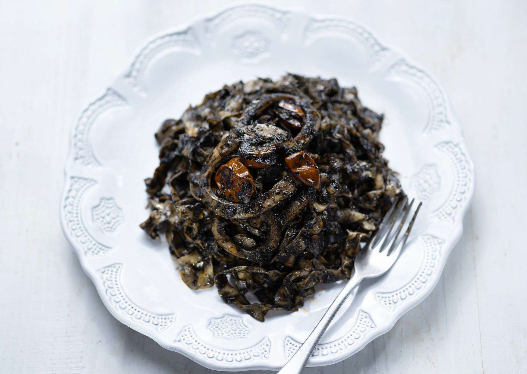 12 Italian Tagliatelle Recipes That Make Ordinary Pasta Feel Boring 8 Tagliatelle al Nero di Seppia (Squid Ink Sauce)