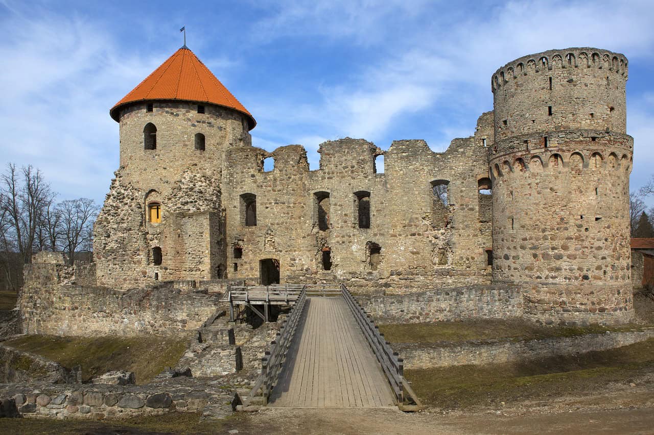 20 Beautiful Destinations in Europe That Hardly Anyone Visits 7 cesis castle 6881582 1280