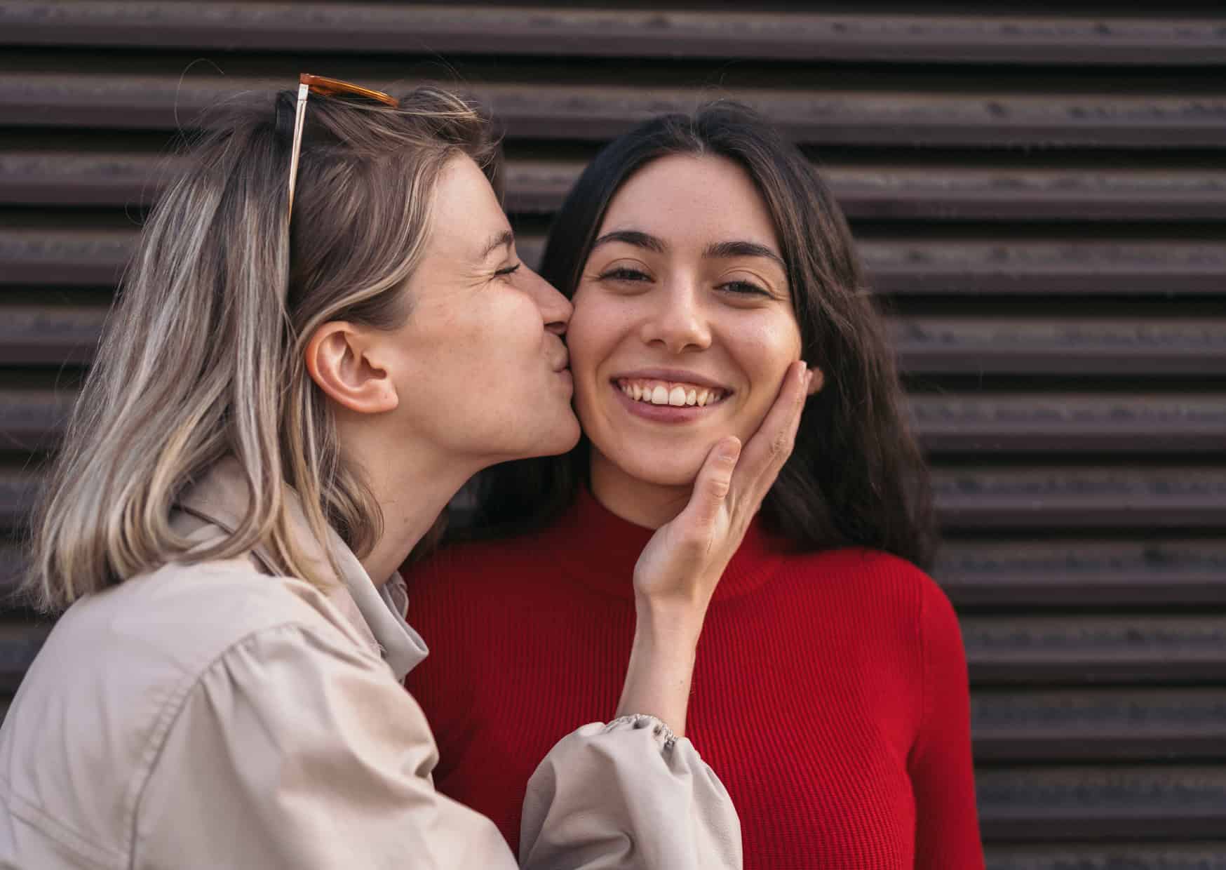 Why Europeans Think These 11 American Habits Are Actually Rude, Normal European Customs That Tourists Still Can’t Believe