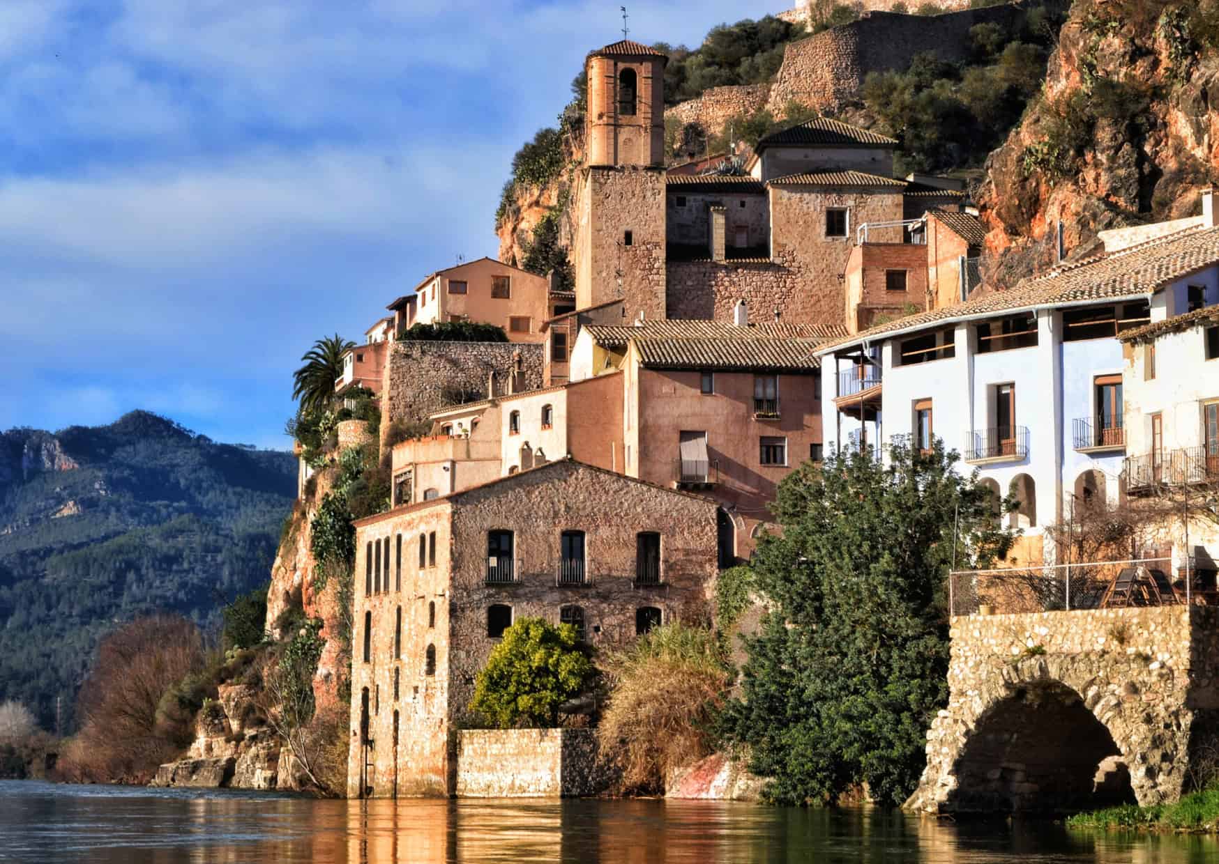 7 European Secrets to The Art of Doing Nothing and How to Add it To Your Lifestyle 2 Art of Doing Nothing Spanish Siesta