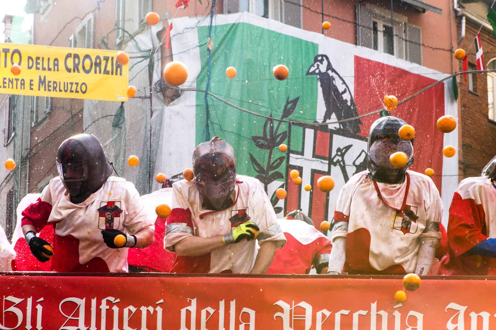 Why These 11 Quirky European Festivals Are 100x More Fun Than the Tourist Traps You Know 4 Dettaglio della battaglia e della quantita di arance. foto Baldo Simone