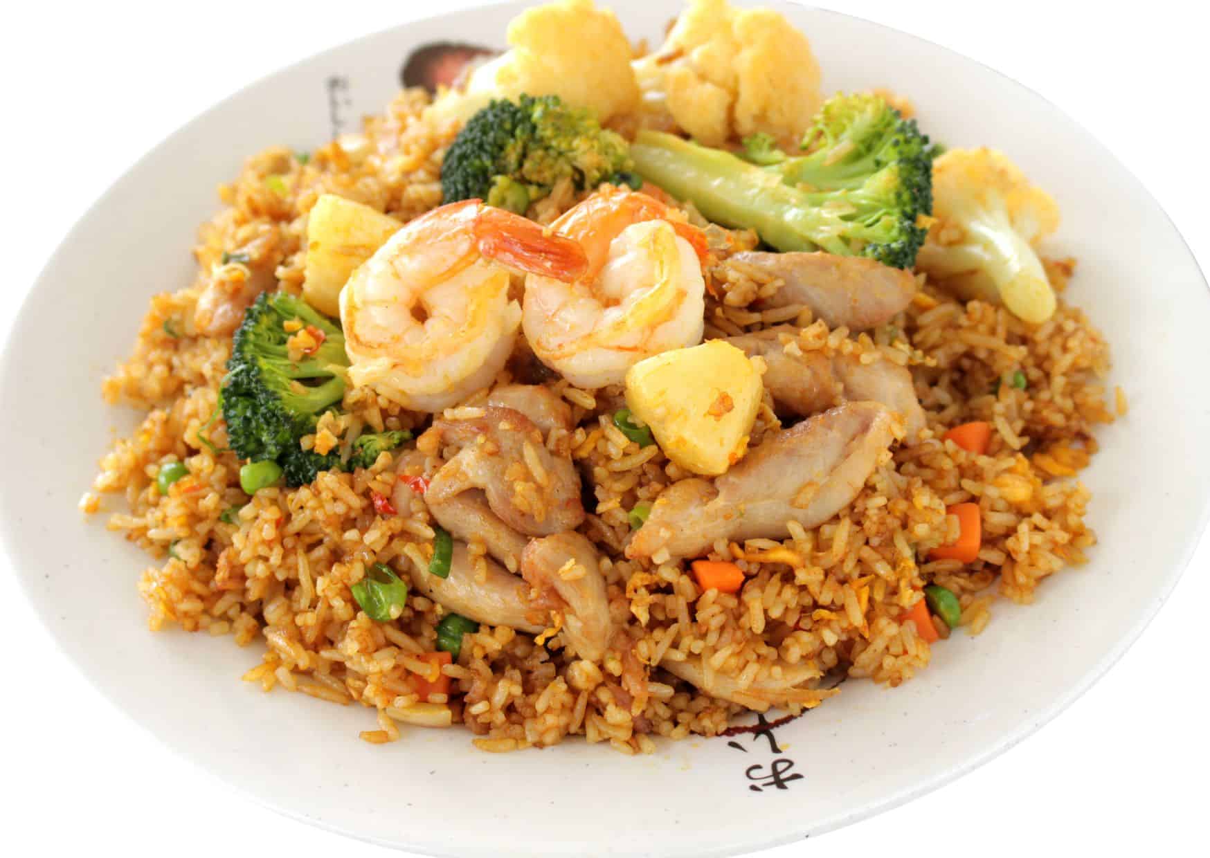 10 Foodie Destinations So Good, You’ll Plan Your Entire Trip Around Eating 3 Khao Pad Thai Fried Rice