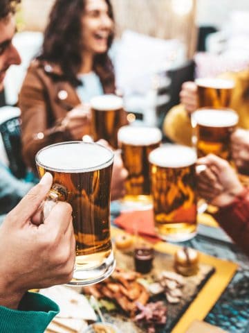 12 Etiquette Rules in London Americans Call Uptight But Locals Live By