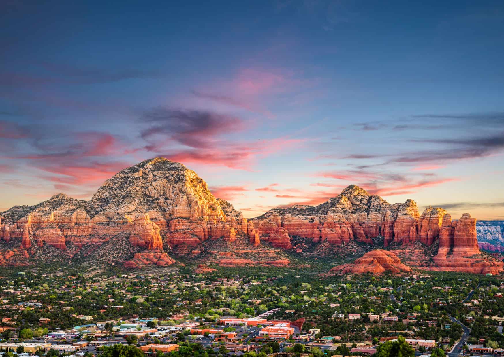 The 12 Most Beautiful Towns in America (That Deserve a Spot on Your Bucket List) 2 Sedona, Arizona