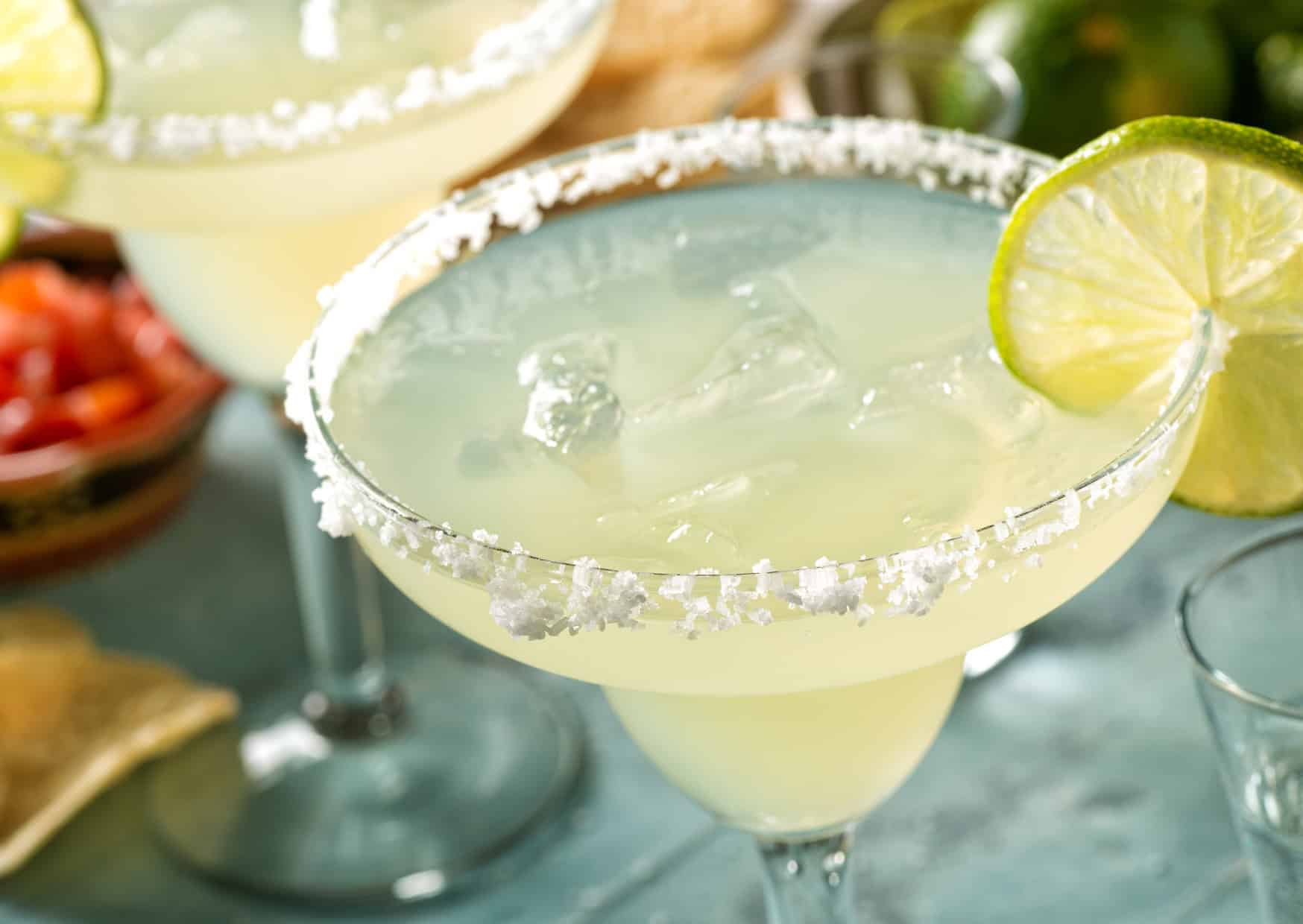 7 Dining Shocks That Catch Americans Off Guard in