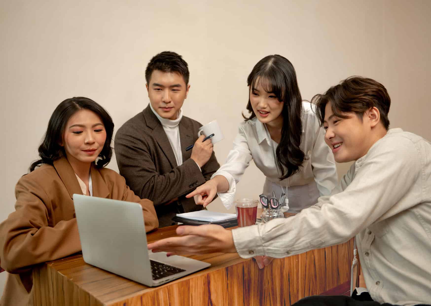 8 Social Rules That Shock Americans in Asian Cities 5