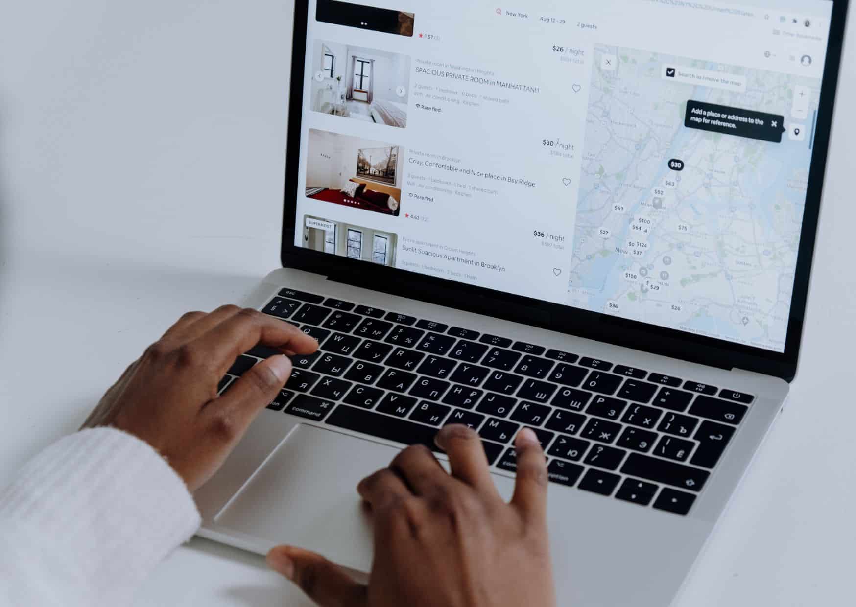 Airbnb vs. Hotels: 8 Insider Hacks to Spend Less and Sleep Better Anywhere 1 Airbnb vs. Hotels: 8 Hacks to Save Money and Stay Safe Anywhere, 10 Airbnb Hacks You Didn’t Know About (But Should)