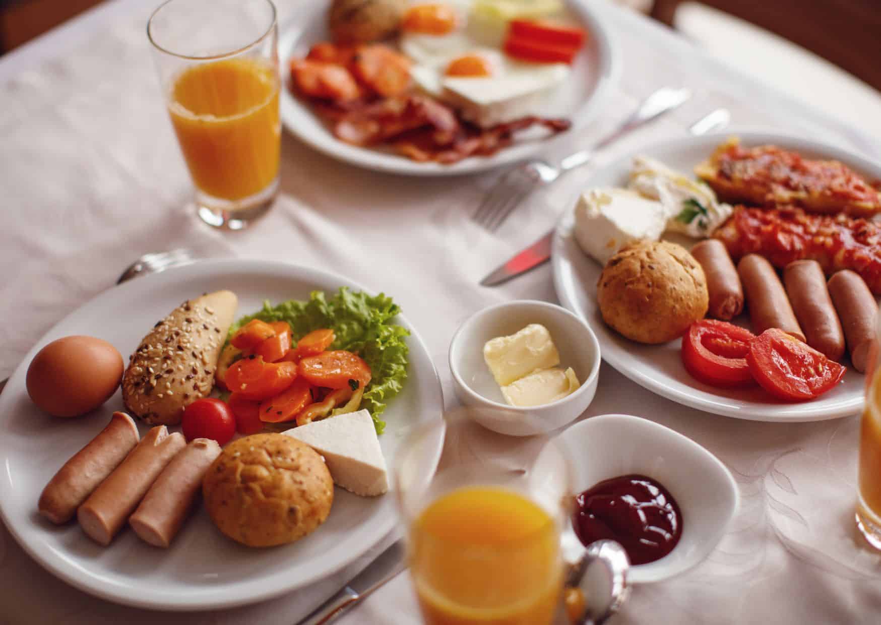 The Hotel Mistakes That Instantly Make You “That Guest”: 10 Hotel Rules That Can Upgrade Or Ruin Your Trip 4 10 Unspoken Rules of Hotel Stays: What to Do and What to Avoid