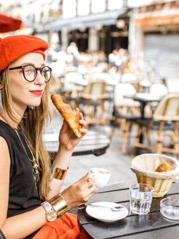 12 Unspoken Rules of Visiting a French Café Like a Local