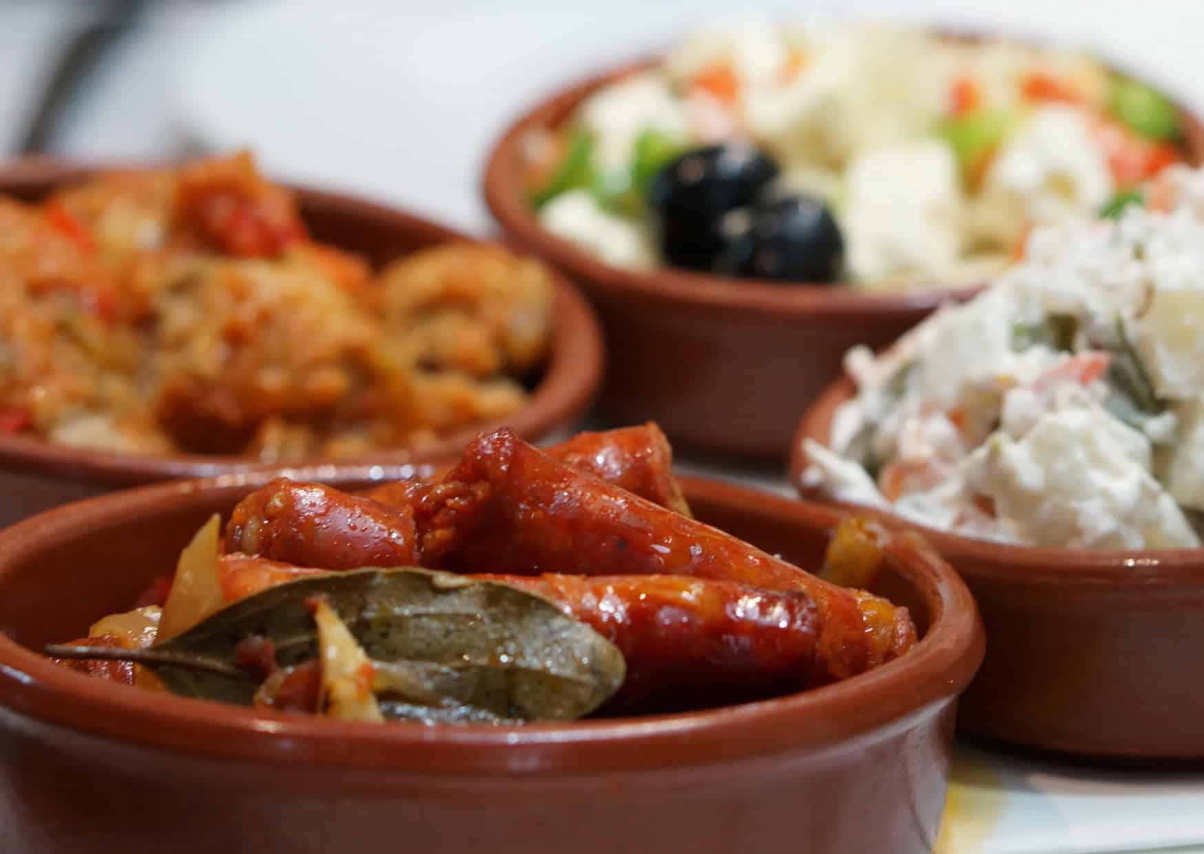 Unspoken Rules of Spanish Bars That Americans Always Break 4