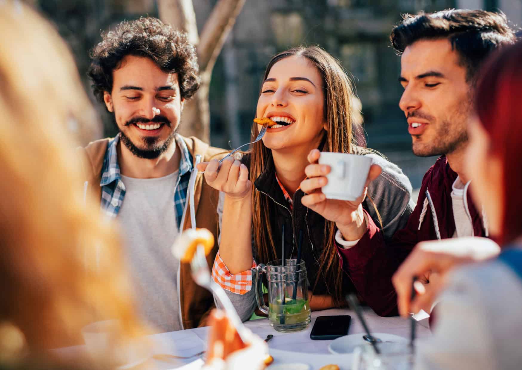 How to Date While Traveling: The Ultimate Guide to International Romance
