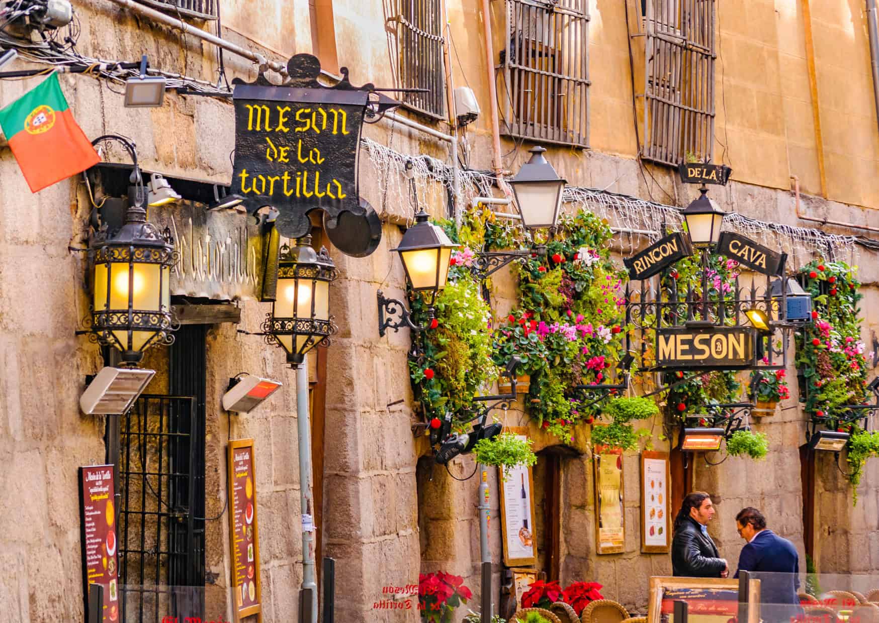 9 Everyday Mediterranean Customs That Leave Americans Completely Baffled 6 9 Everyday Mediterranean Customs Americans Will Never Understand 6