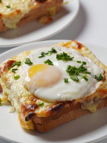 Secret Menu Items Only Locals Order in French Restaurants