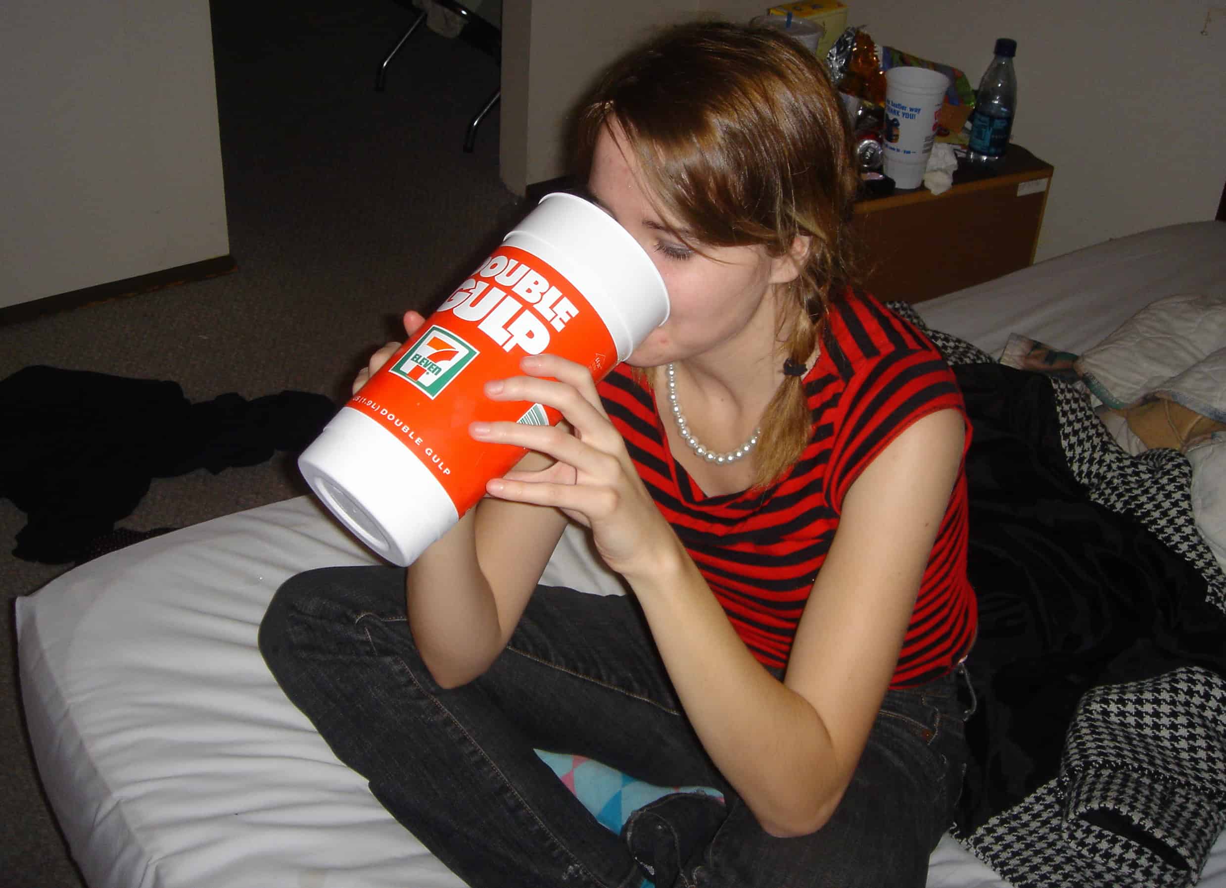 Why Europeans Never Drink Ice Water (And Are Healthier for It) 4 Double big gulp