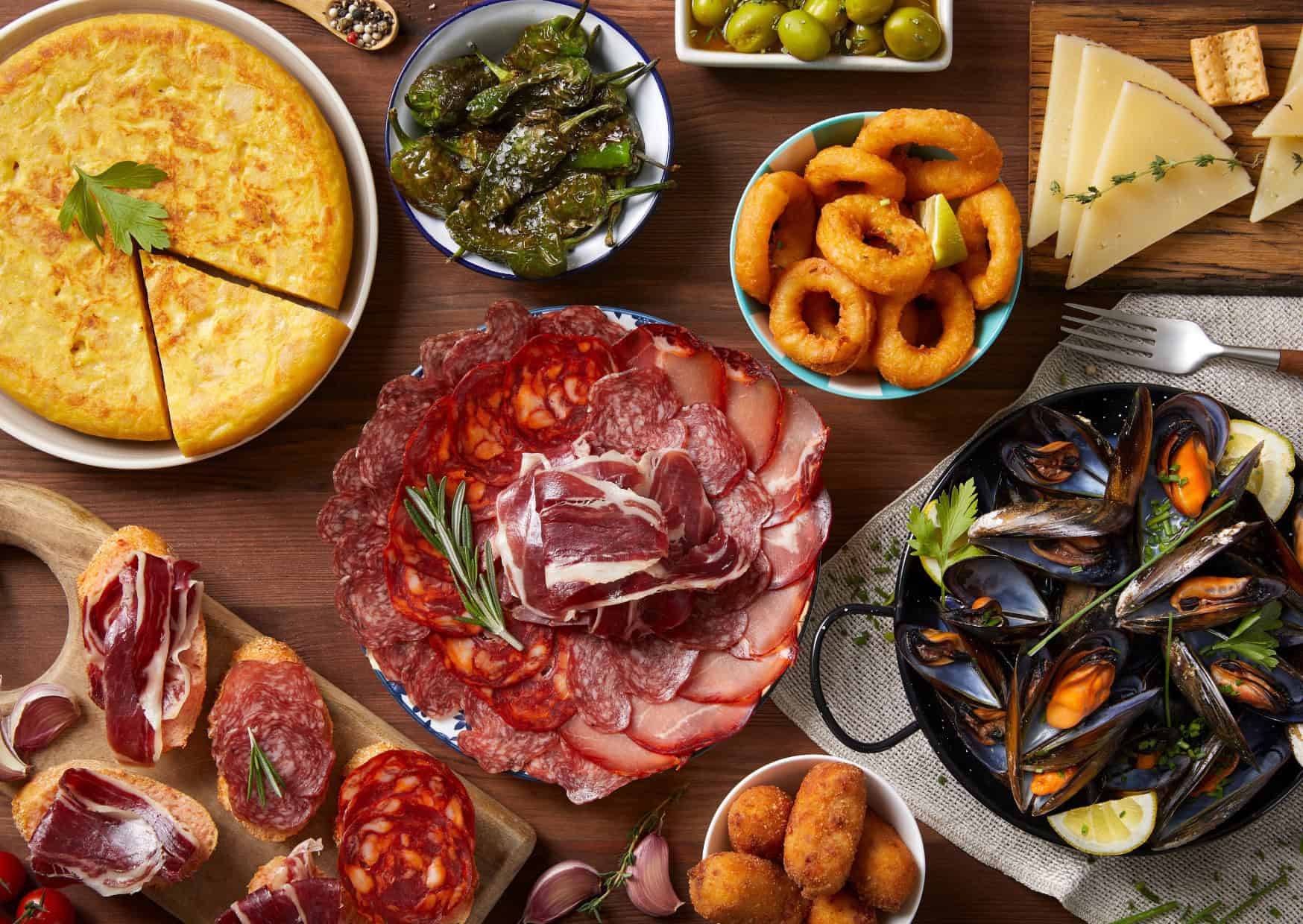 I Watched Spanish Families Have Dinner for a Week and Can’t Believe What I Saw 2 Spanish Families Have Dinner for a Week 2
