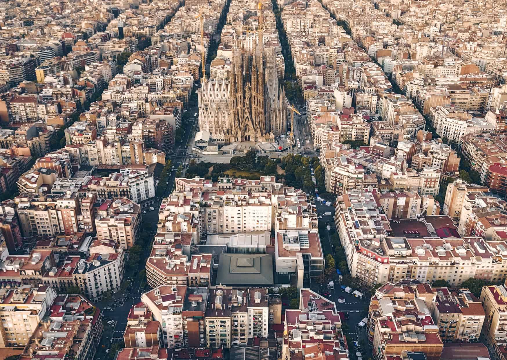 Why European Cities Are Designed for Walking (While American Ones Aren’t) 5 Why European Cities Are Designed for Walking 5