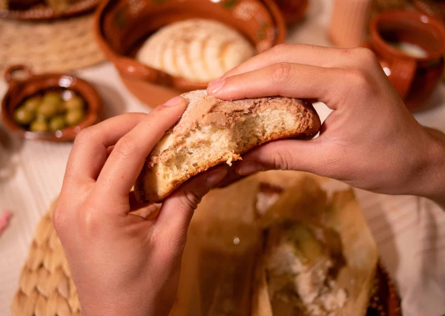 Why Mediterranean People Never Drink Water With Meals 7