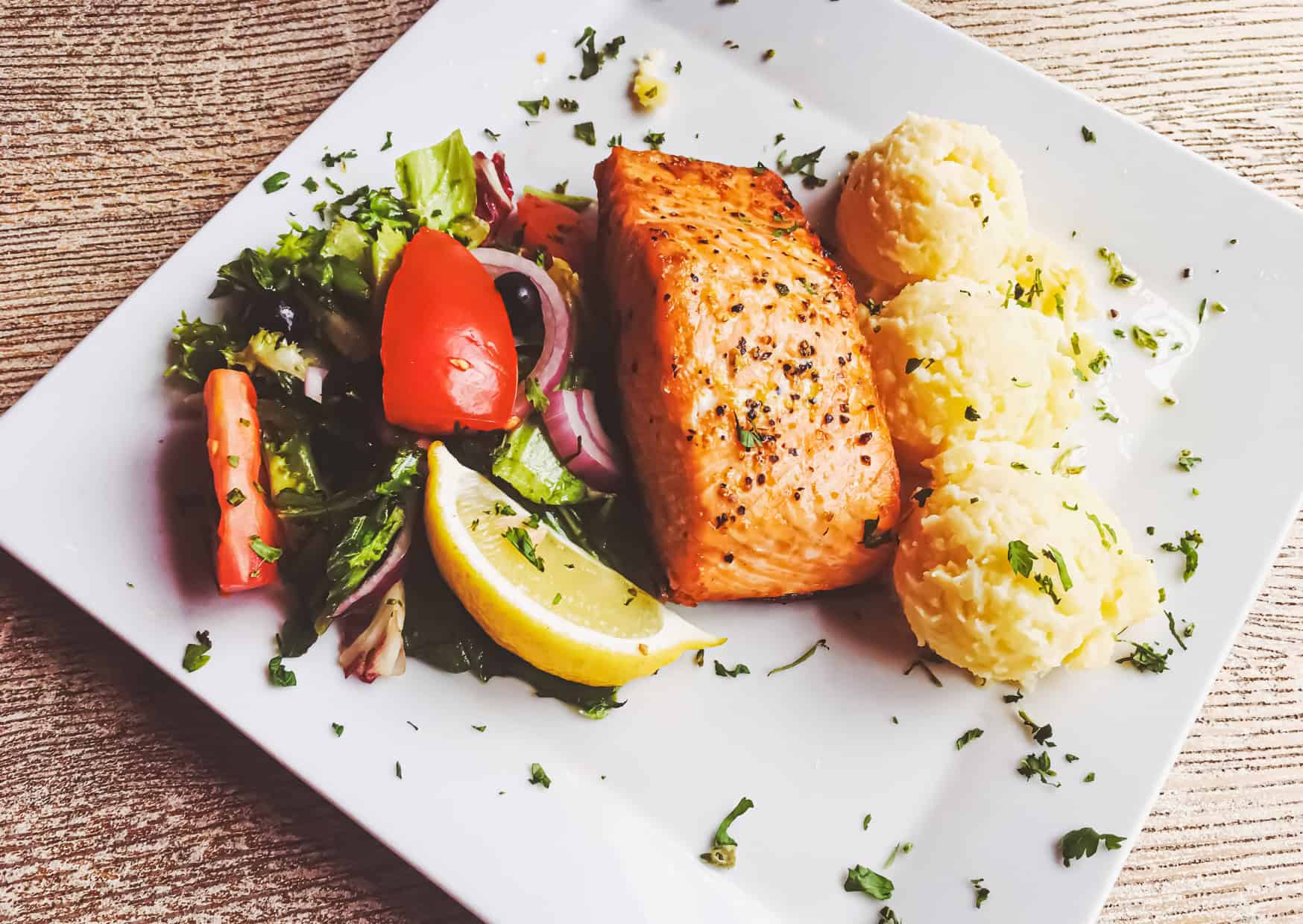 How European Women Stay Fit Without Ever Going to the Gym 3 How European Women Stay Fit Without Ever Going to the Gym 2