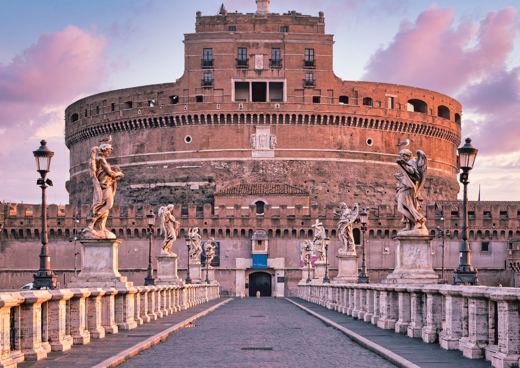 First Time in Rome? These Must-See Spots Will Make You Fall in Love with the Eternal City 6 Roman Forum and Palatine Hill 2