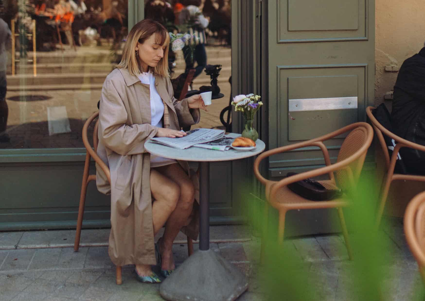 The Normal European Routine That Would Surprise Most American Women 3 Why European Women Have This Daily Habit American Women Would Never Consider 3