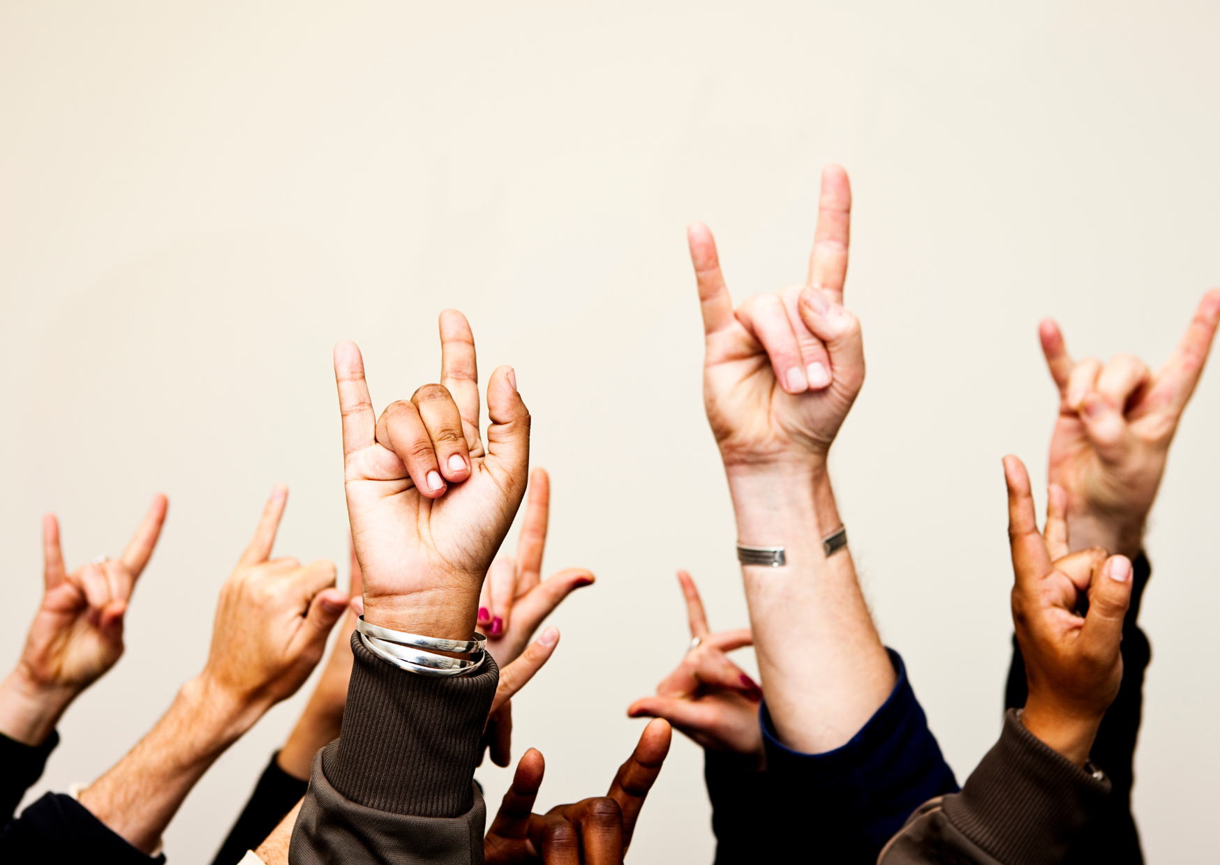 7 Hand Gestures That Make You Look Rude in Southern Europe (Even If You Don’t Mean To) 5 hand gestures 2