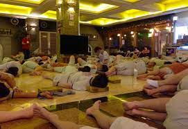 9 Things Koreans Do in Public Saunas That Would Terrify American Visitors 4 image 3