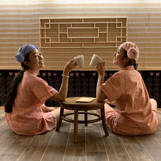 9 Things Koreans Do in Public Saunas That Would Terrify American Visitors 8 image 5