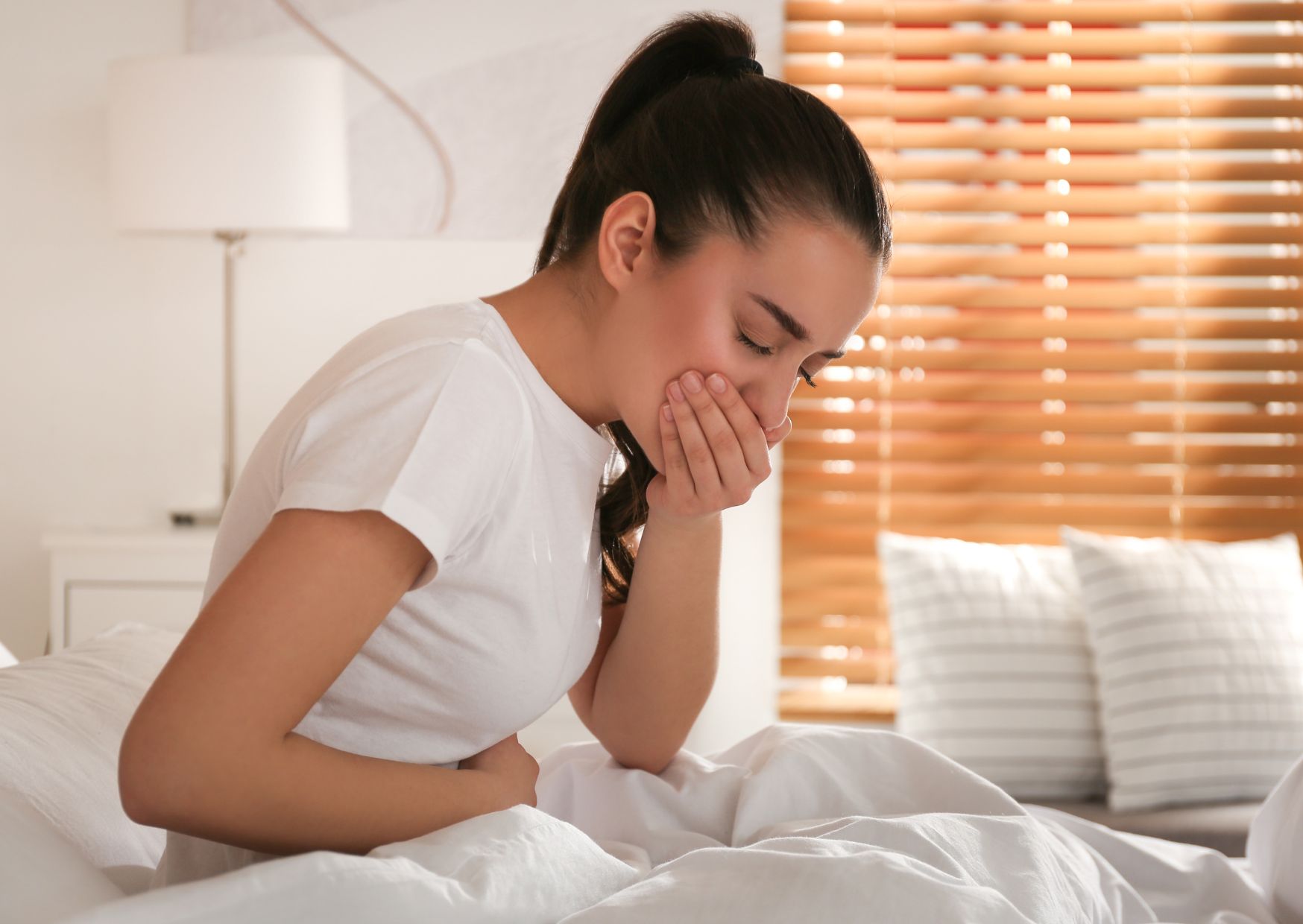 How to Avoid Food Poisoning While Traveling: Tips And Mistakes To Avoid 1 How to Avoid Food Poisoning While Traveling: Tips And Mistakes To Avoid