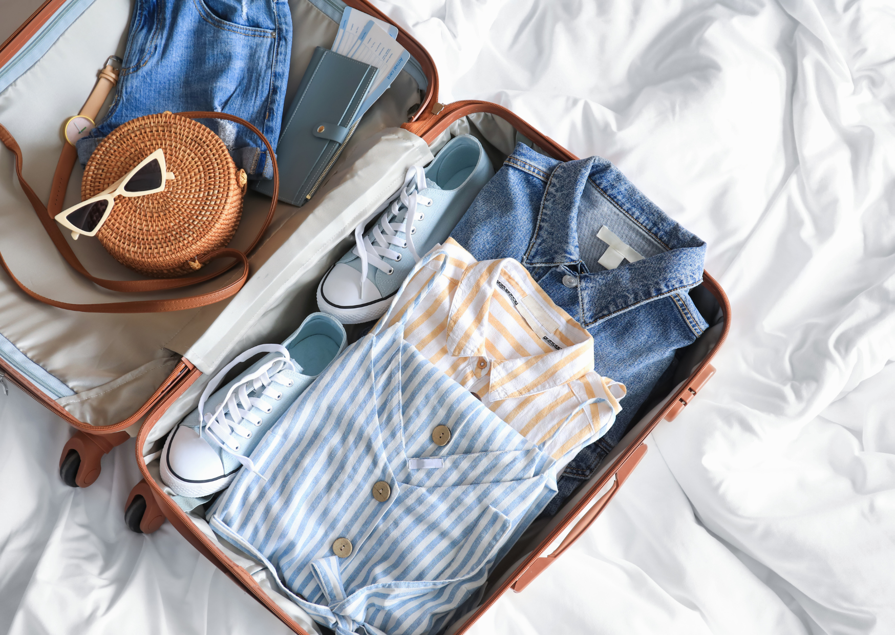 Why the French Never Overpack: The French Packing Method That Makes Suitcases Lighter and Trips Easier 1 Packing Method French Travelers Use