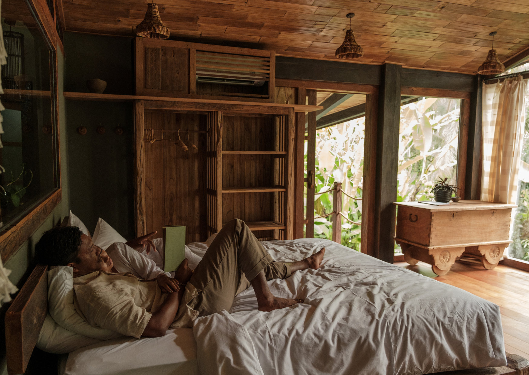 The Bedroom Conversation European Couples Have Monthly That Would End American Marriages 2 The Bedroom Conversation European Couples Have Monthly 3