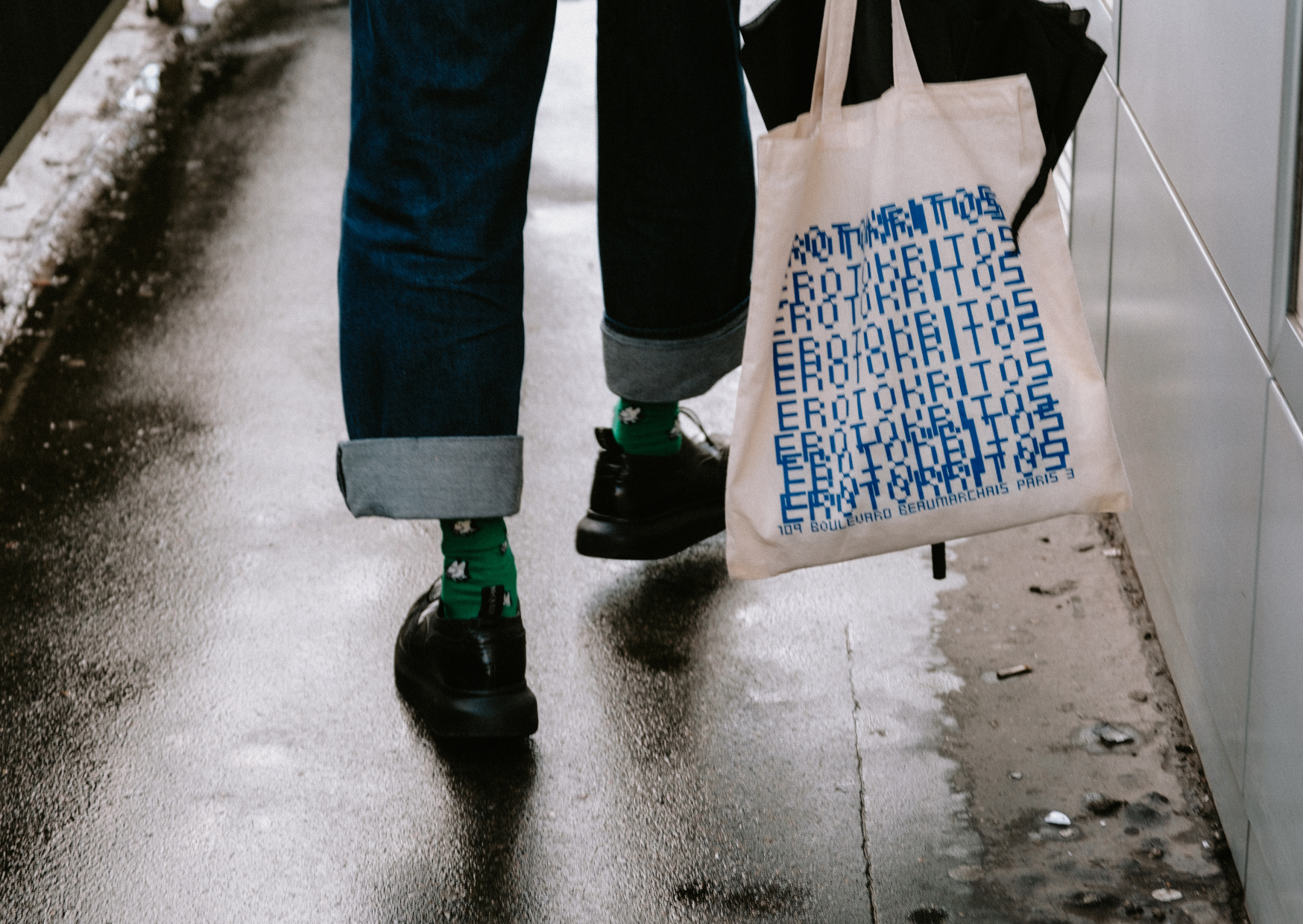 9 Travel Accessories Europeans Swear By (That Most Americans Don’t Even Know Exist) 1 The European Travel Expenses Americans Never Budget For 1