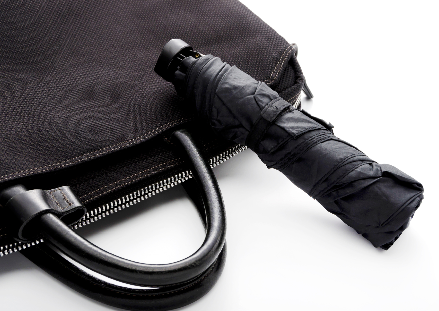 9 Travel Accessories Europeans Swear By (That Most Americans Don’t Even Know Exist) 3 The European Travel Expenses Americans Never Budget For 3 1