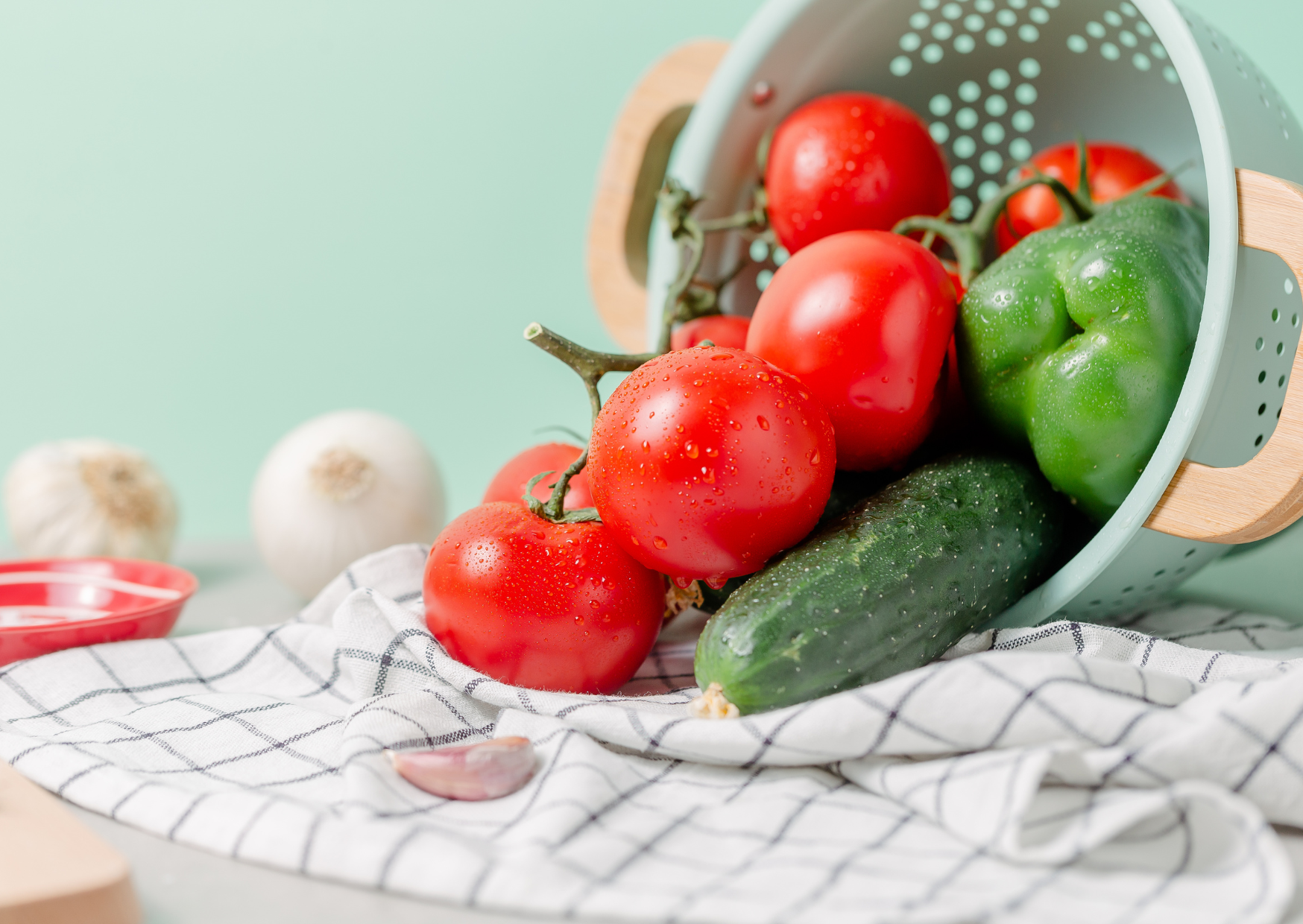 Why Mediterranean People Never Store These Items Together In Their Kitchen 1 Why Mediterranean People Never Store These Items Together In Their Kitchen