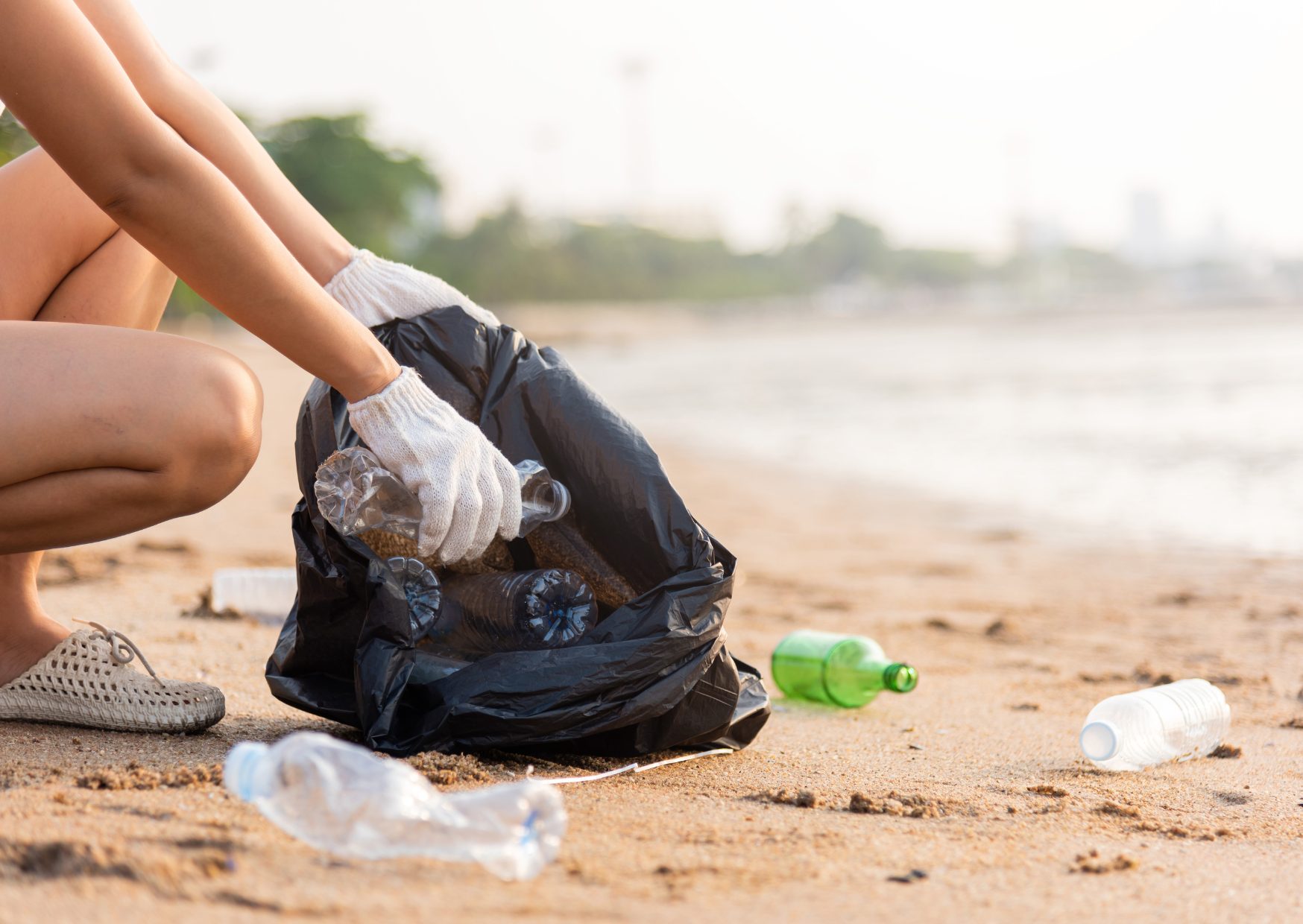One Normal American Beach Habit Could Cost You Hundreds in Spain: Why Spanish Beaches Are Fining American Tourists So Often 9 Beach Behavior 7